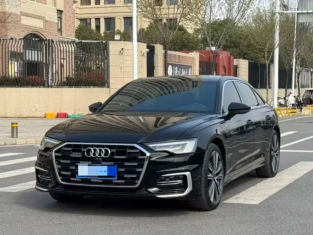 Audi A6L 2023 из CN, фото 1