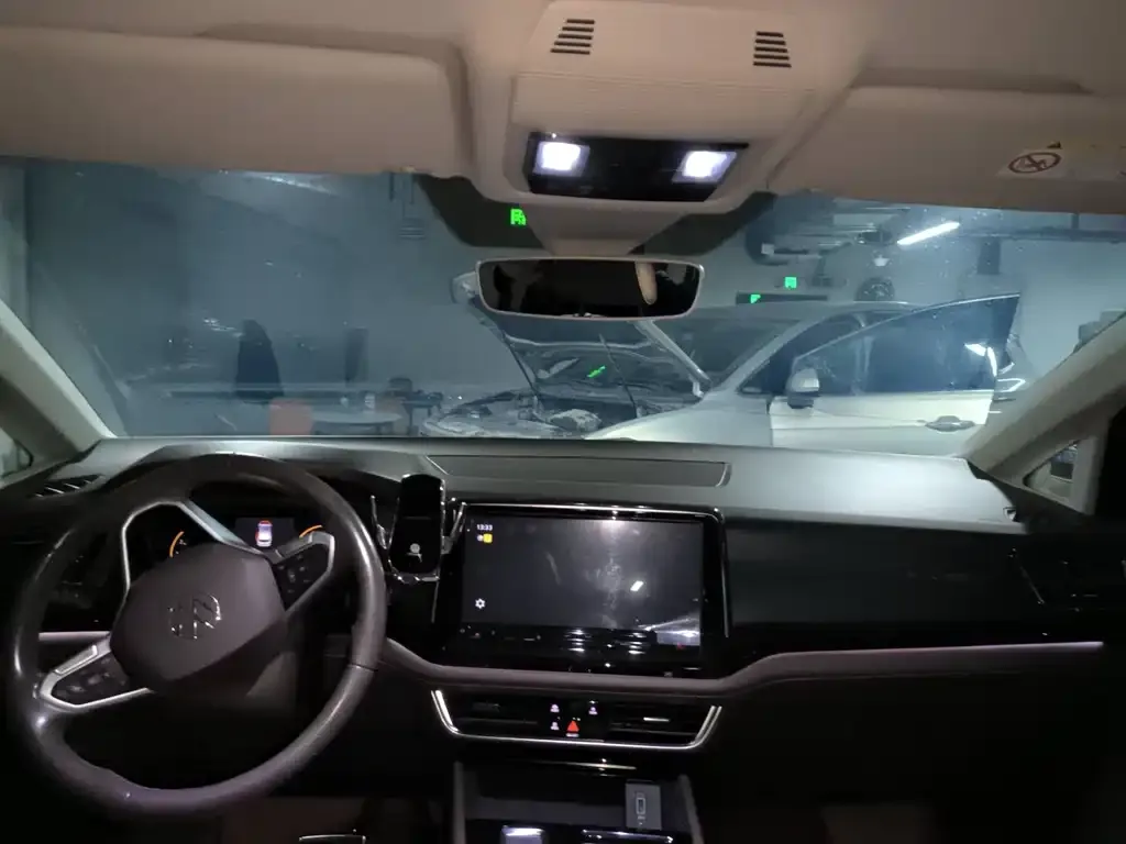 Volkswagen Viloran 2022 из CN, фото 3