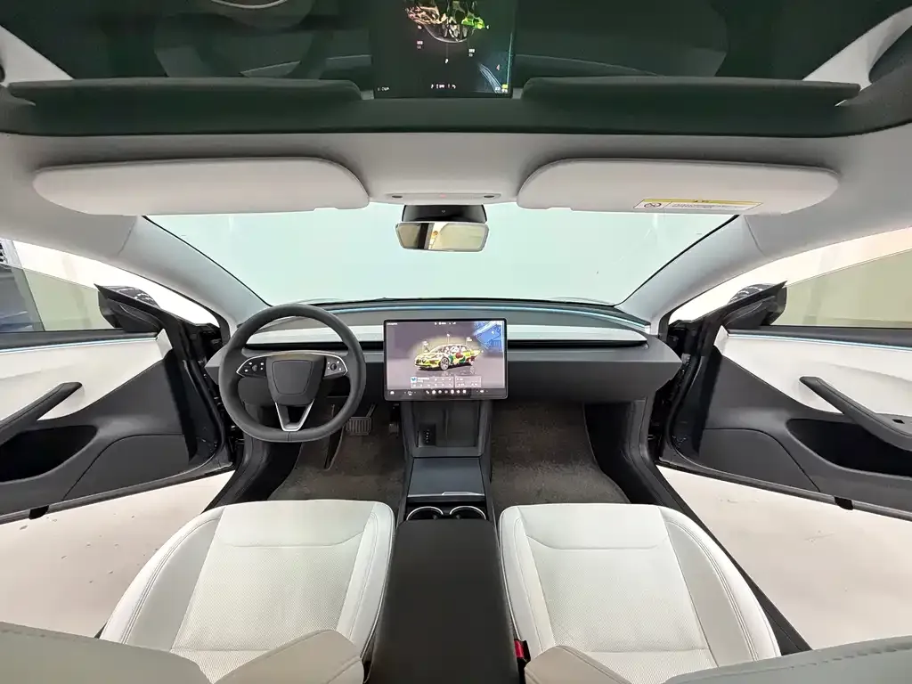 Tesla Model 3 — фото 10
