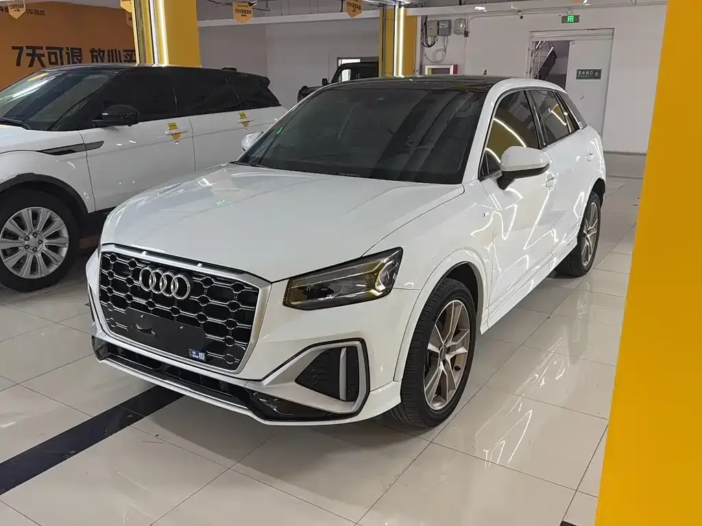Audi Q2L 2022 из CN, фото 1
