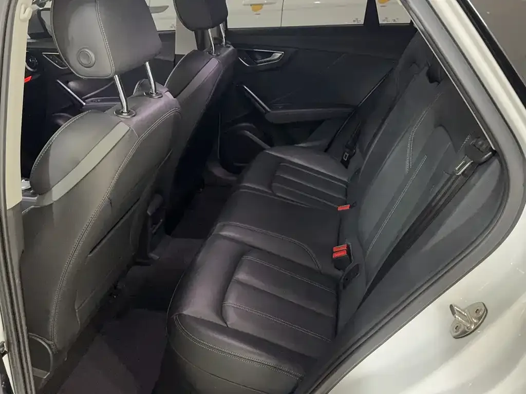 Audi Q2L 2022 из CN, фото 9