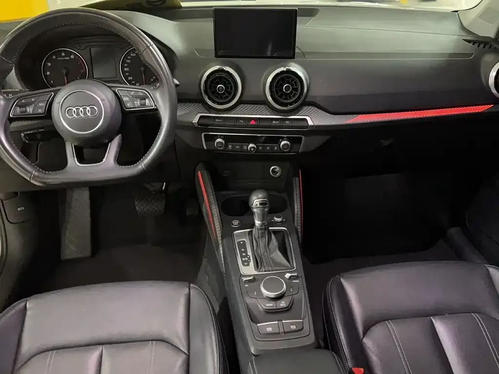 Audi Q2L 2022 из CN, фото 4