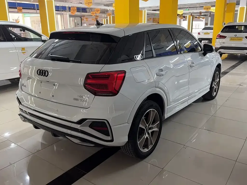 Audi Q2L 2022 из CN, фото 2