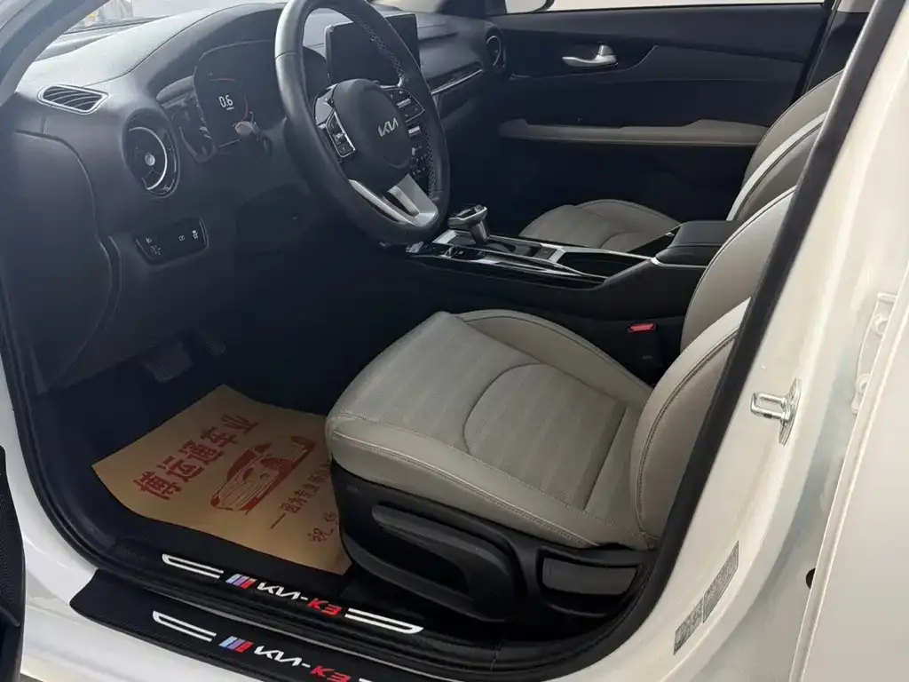 Kia K3 2023 из CN, фото 8