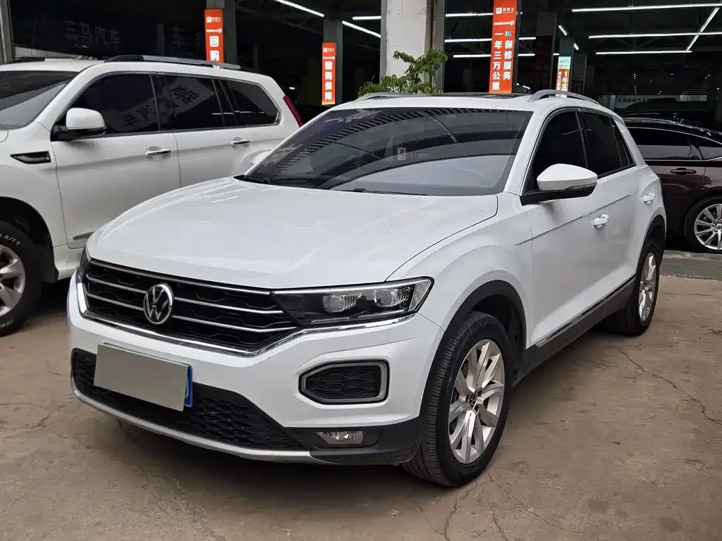 Volkswagen T-Roc 2023 из CN, фото 1