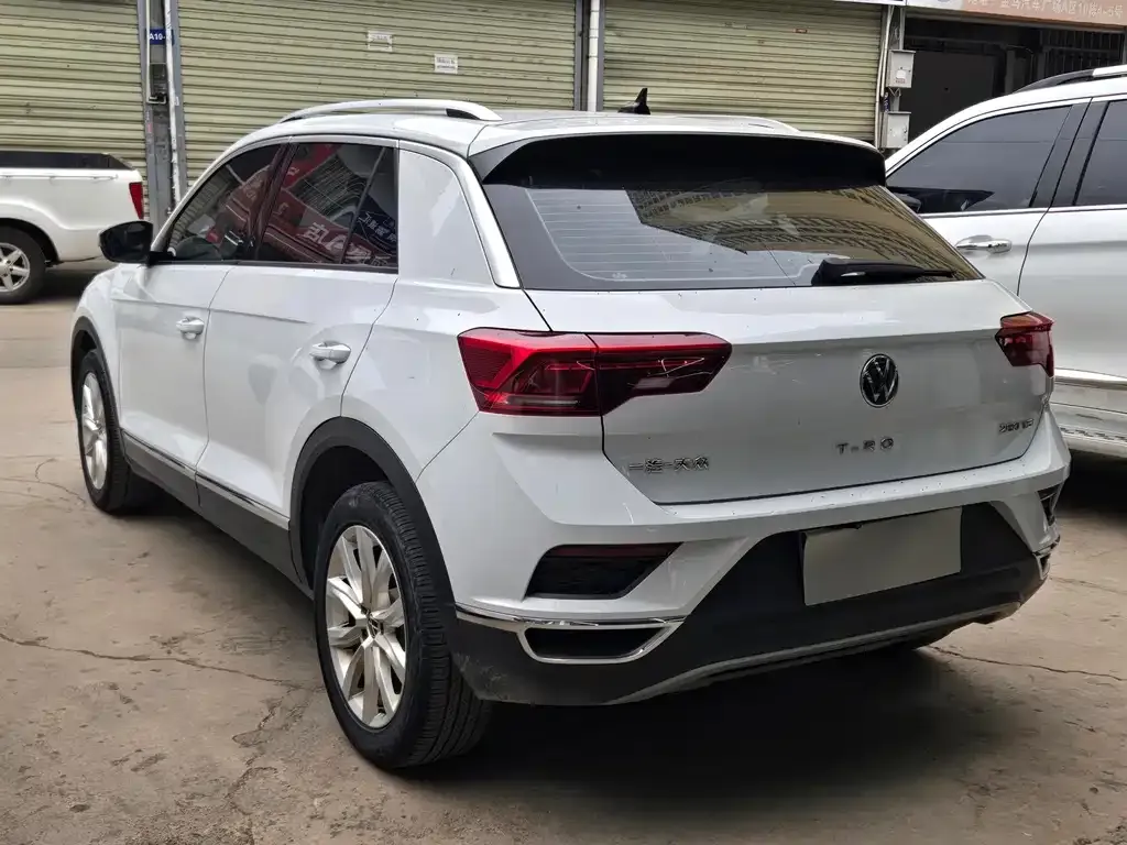 Volkswagen T-Roc 2023 из CN, фото 7