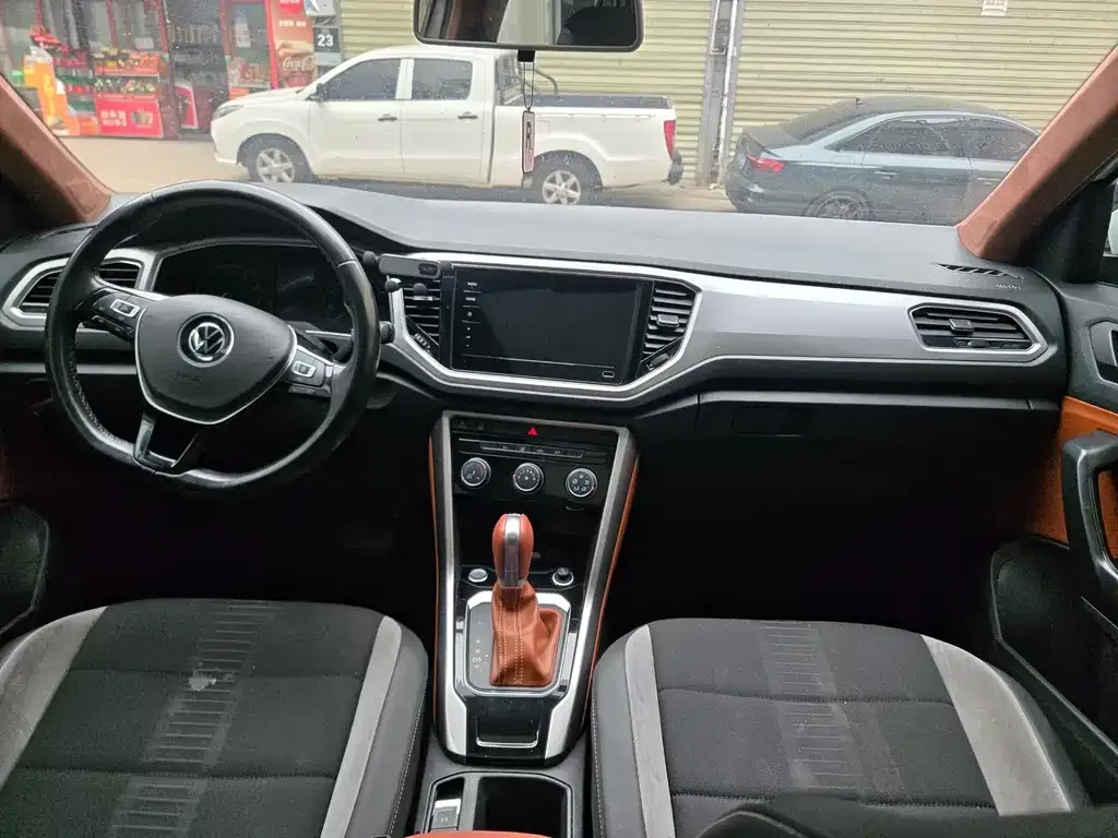 Volkswagen T-Roc 2023 из CN, фото 10