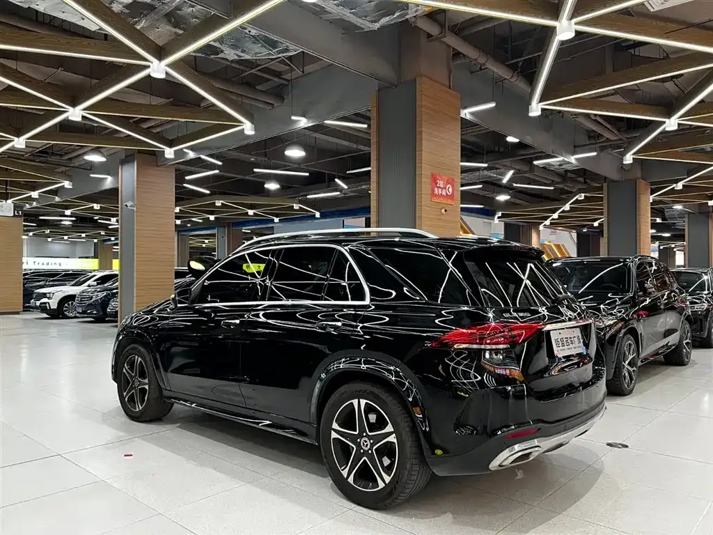Mercedes-Benz GLE — фото 10