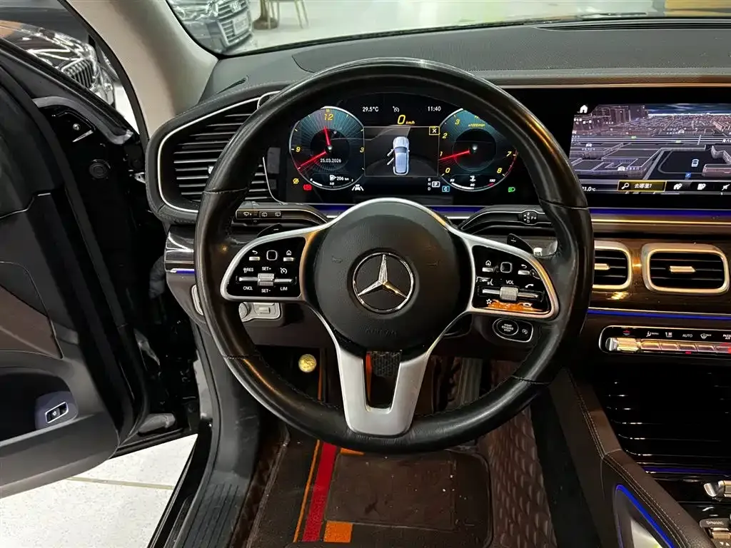 Mercedes-Benz GLE — фото 6