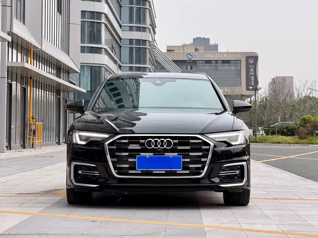 Audi A6L 2022 из CN, фото 10