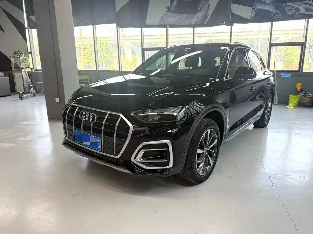 Audi Q5L 2022 из CN, фото 1
