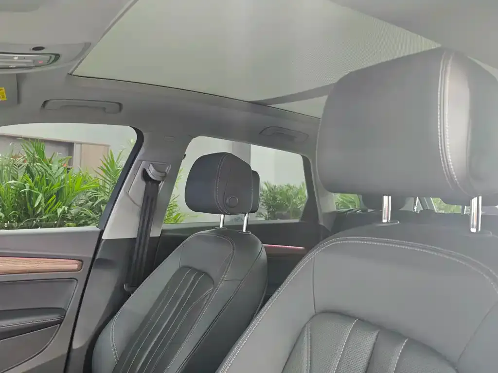 Audi Q5L 2022 из CN, фото 2