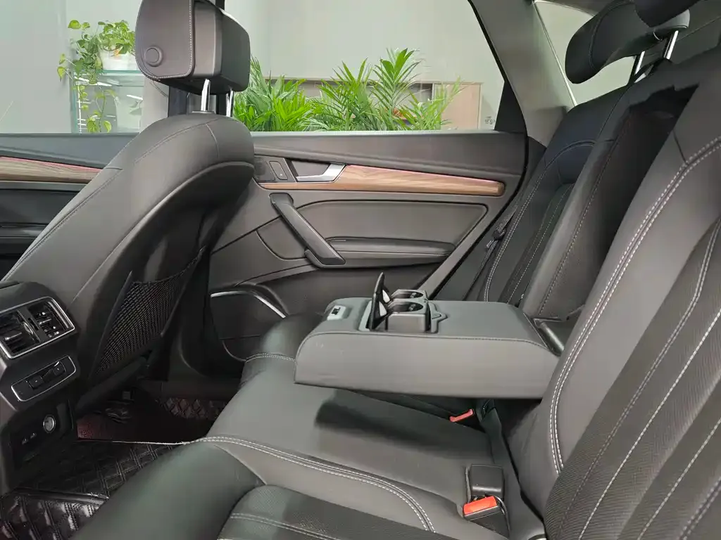 Audi Q5L 2022 из CN, фото 6