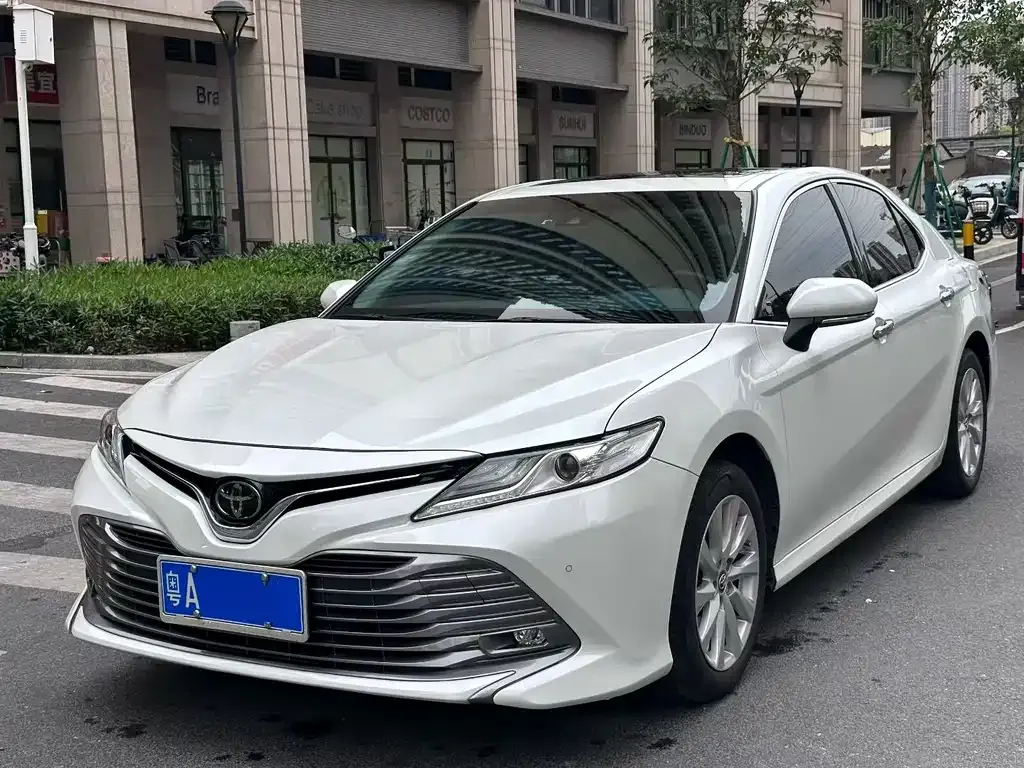Toyota Camry 2021 из CN, фото 1
