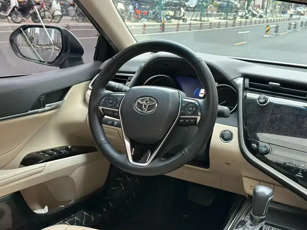 Toyota Camry 2021 из CN, фото 3