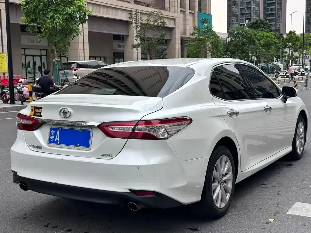 Toyota Camry 2021 из CN, фото 6