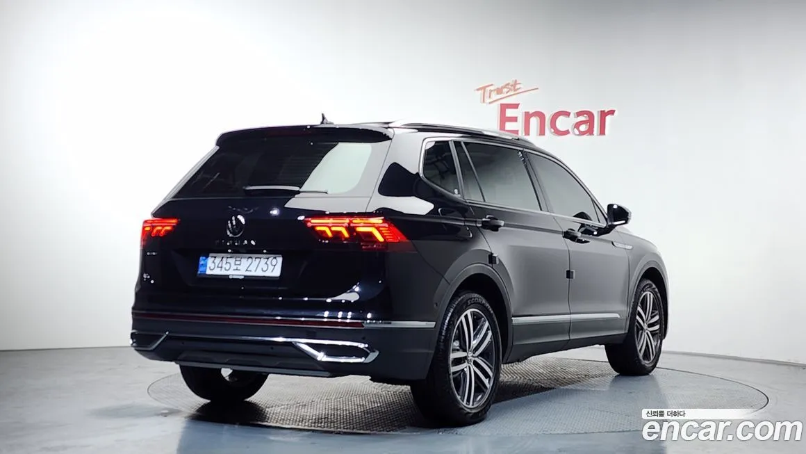 Volkswagen Tiguan — фото 2