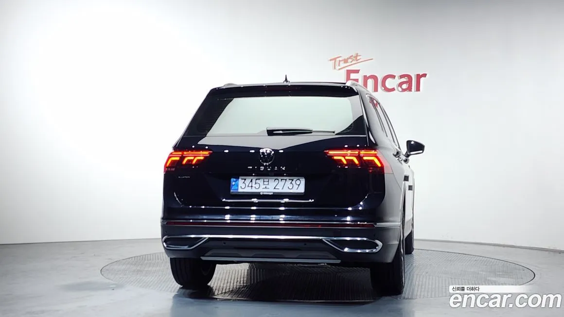 Volkswagen Tiguan — фото 5