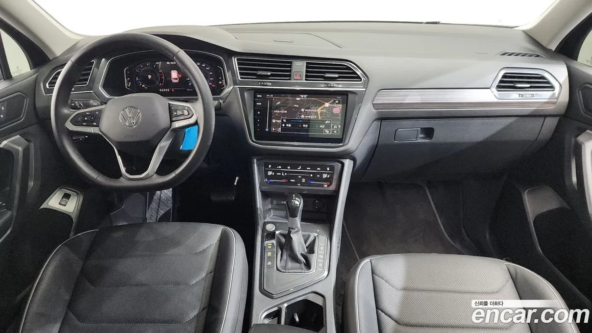 Volkswagen Tiguan — фото 6