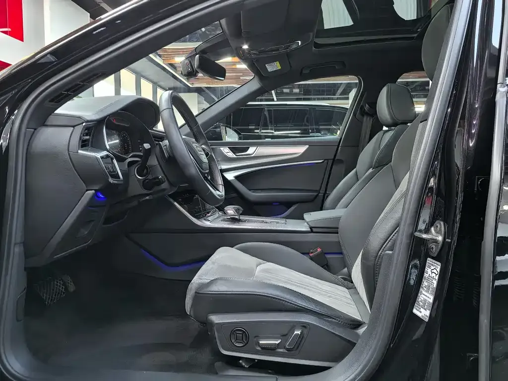 Audi A6L 2022 из CN, фото 8