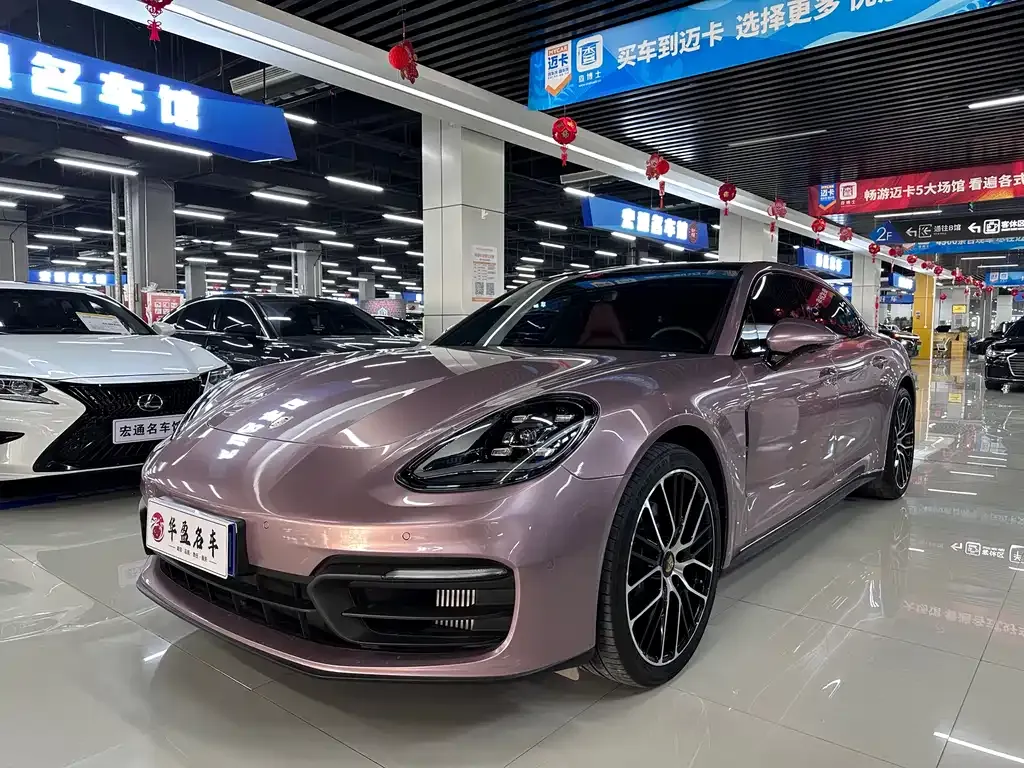 Porsche Panamera — фото 1