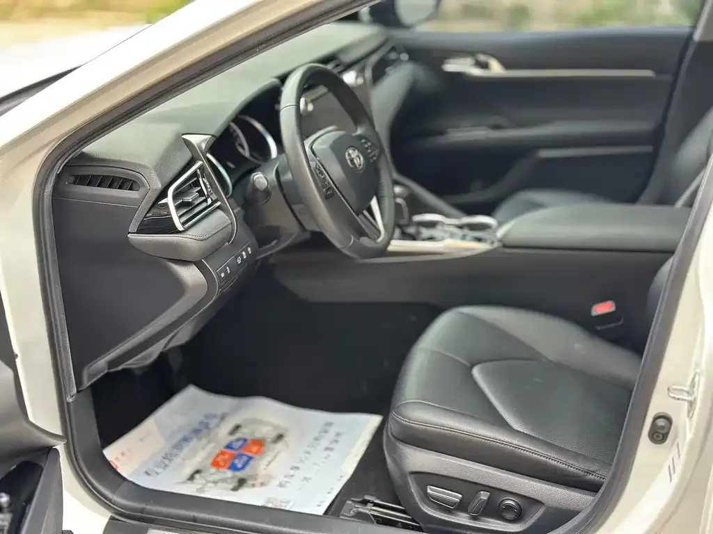 Toyota Camry 2021 из CN, фото 3