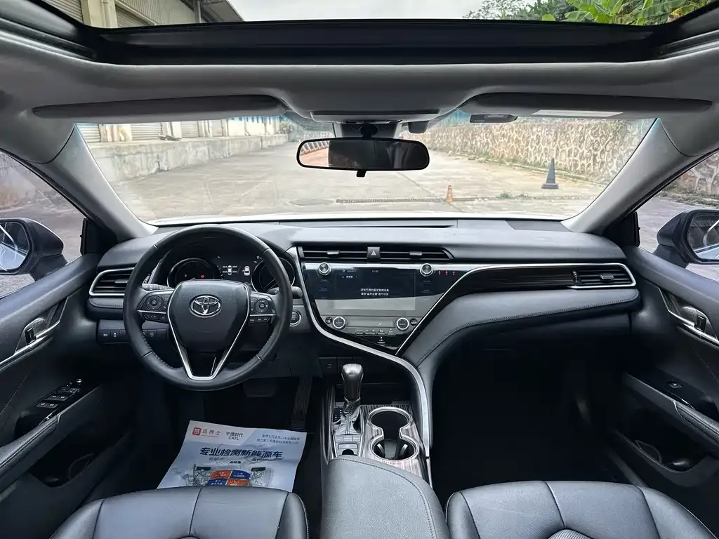 Toyota Camry 2021 из CN, фото 7