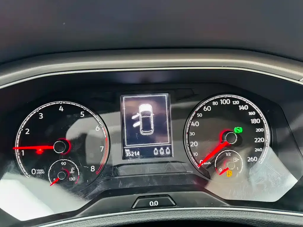 Volkswagen T-Roc 2023 из CN, фото 8