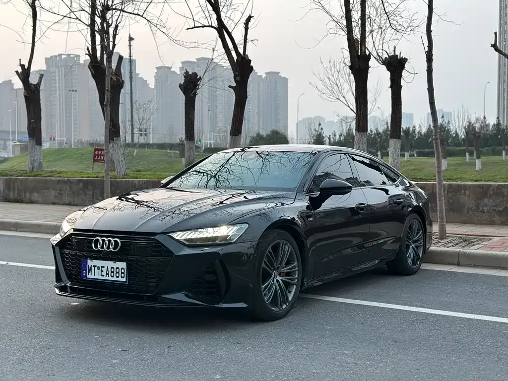 Audi A7 2023 из CN, фото 1