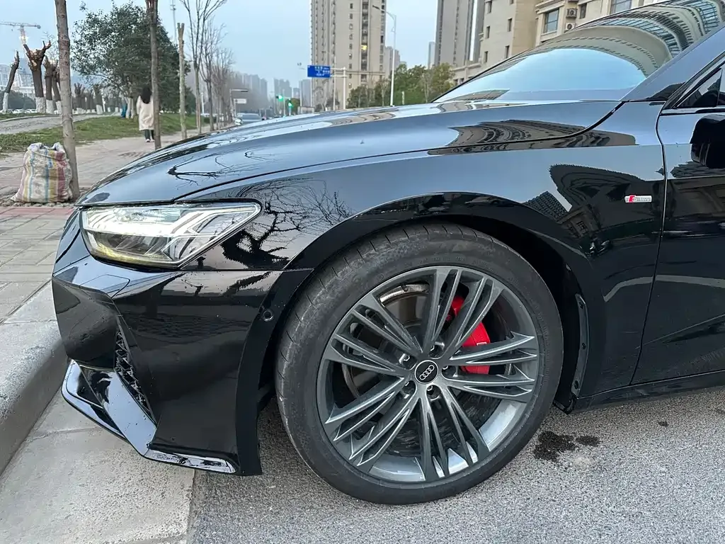 Audi A7 2023 из CN, фото 6