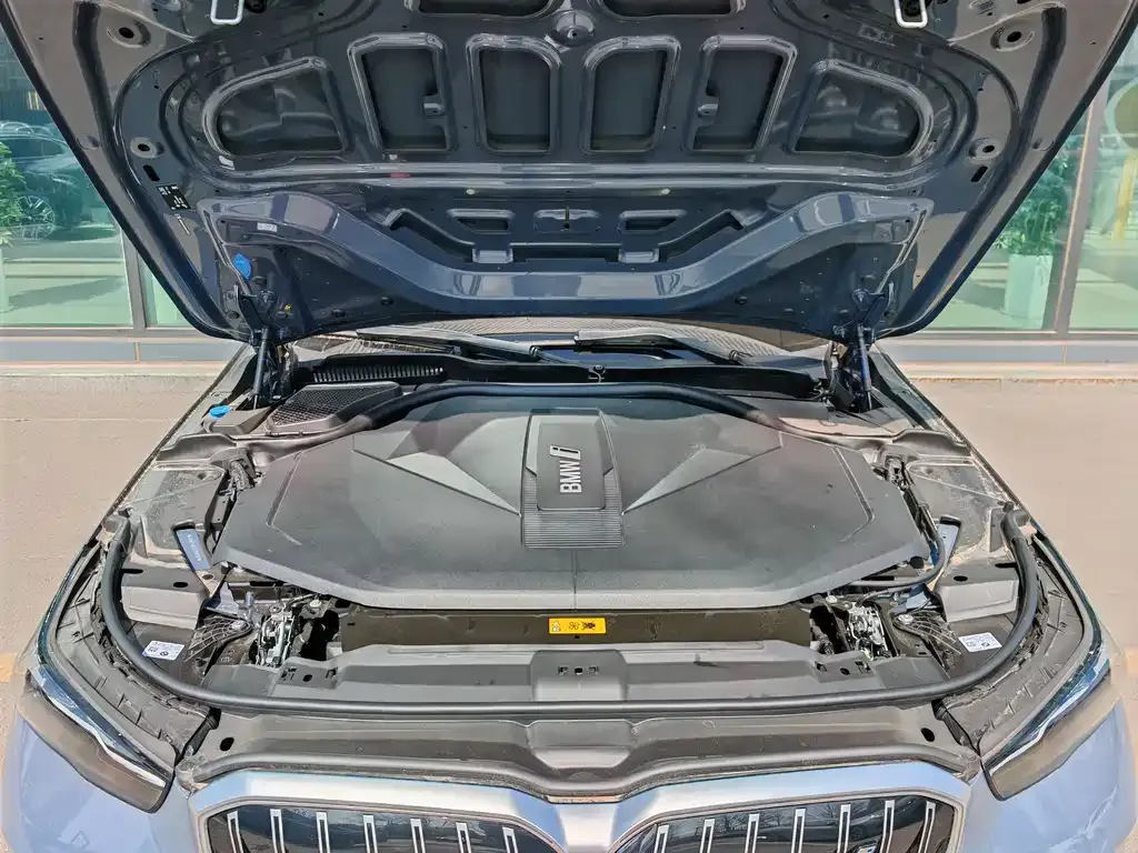 BMW i5 2026 из CN, фото 8