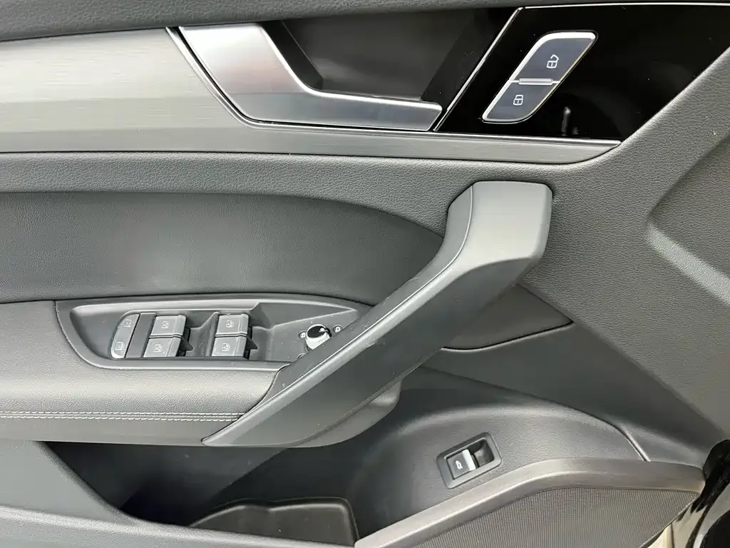 Audi Q5L 2024 из CN, фото 4