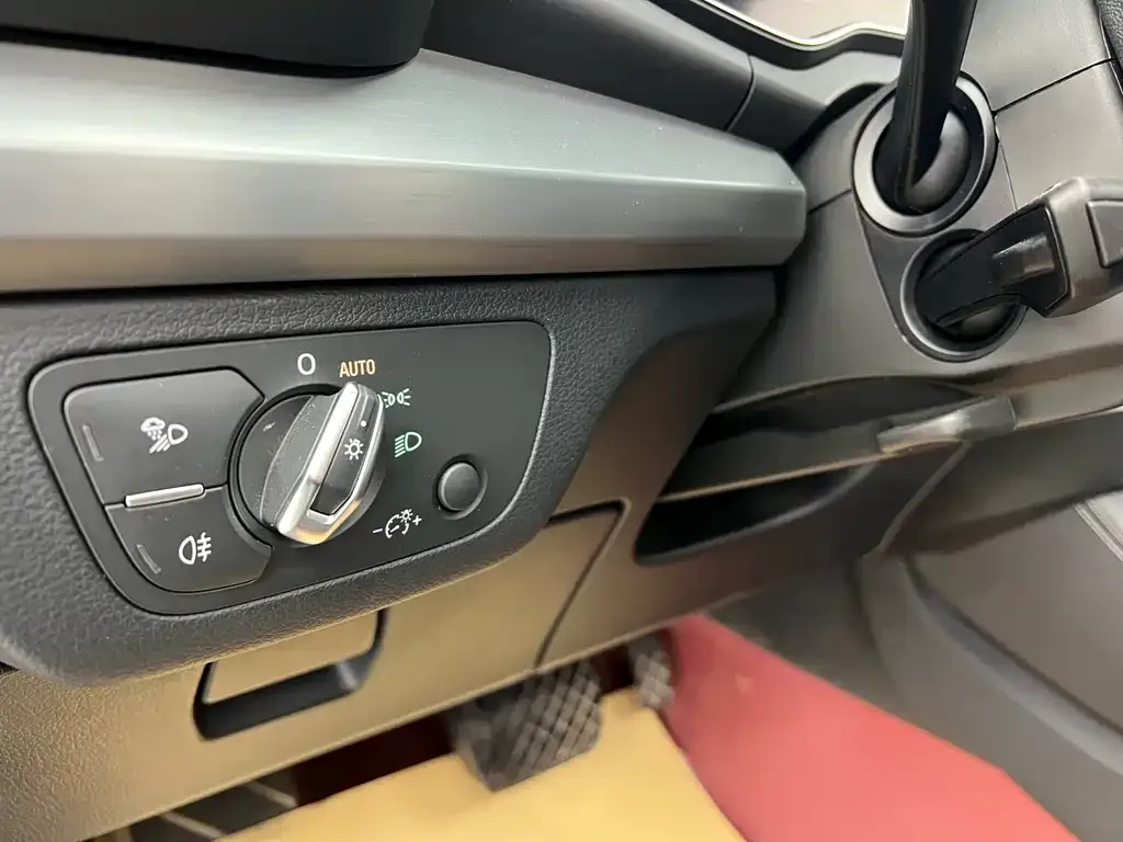 Audi Q5L 2024 из CN, фото 3