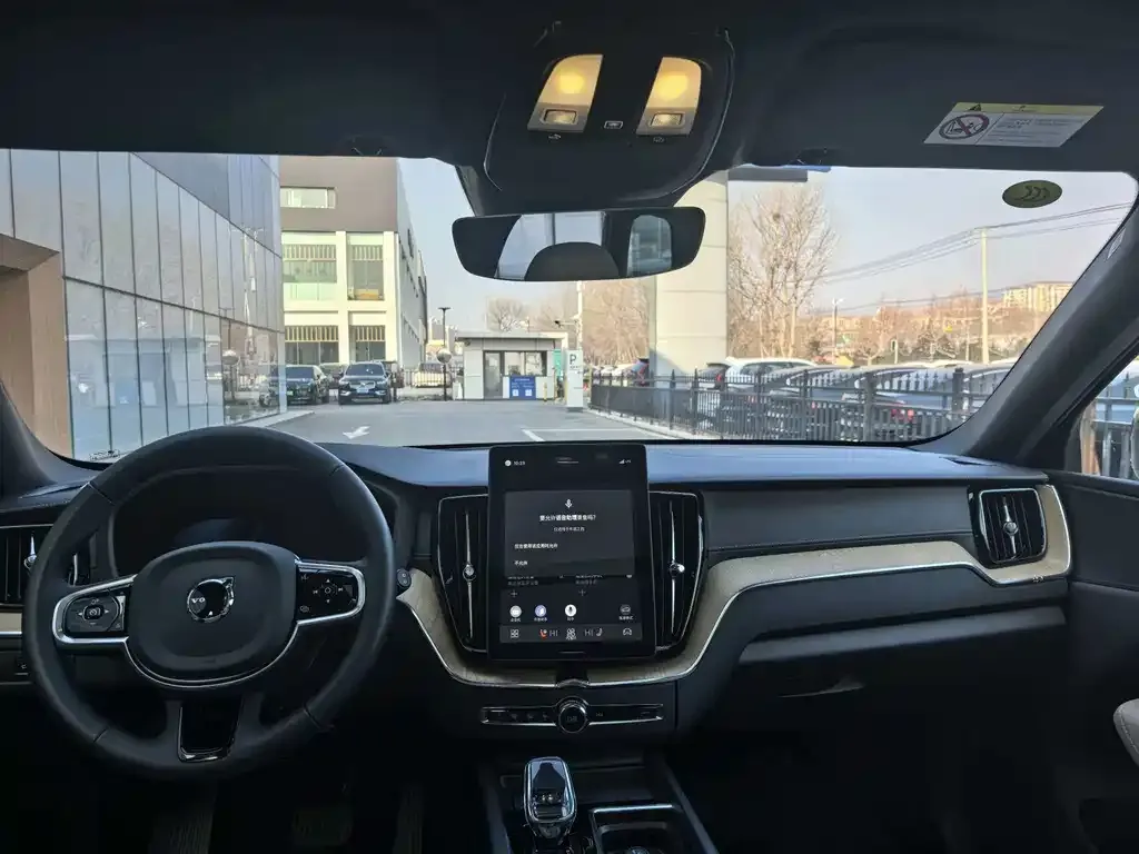 Volvo XC60 2025 из CN, фото 2