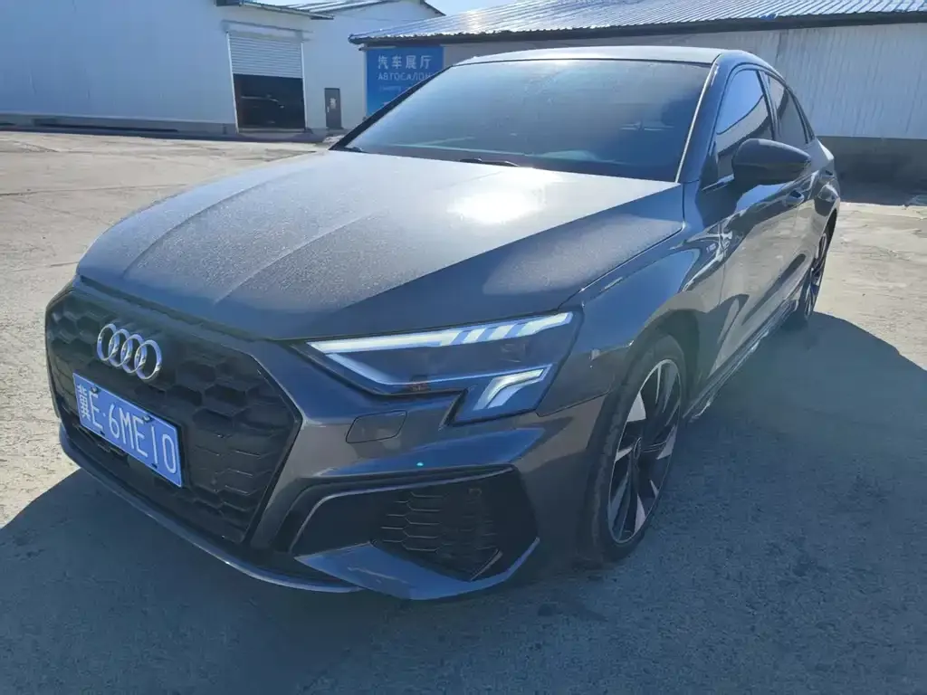 Audi A3 — фото 1