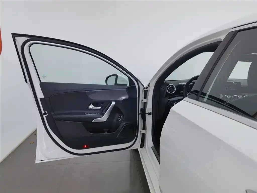 Mercedes-Benz A-Class 2022 из CN, фото 7
