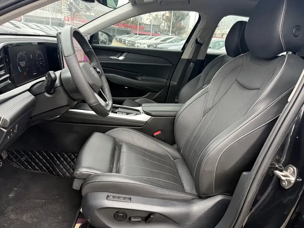 Volkswagen Passat 2024 из CN, фото 7