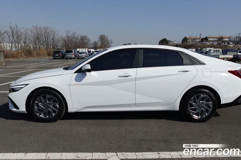 Hyundai AVANTE 2024 из KR, фото 8