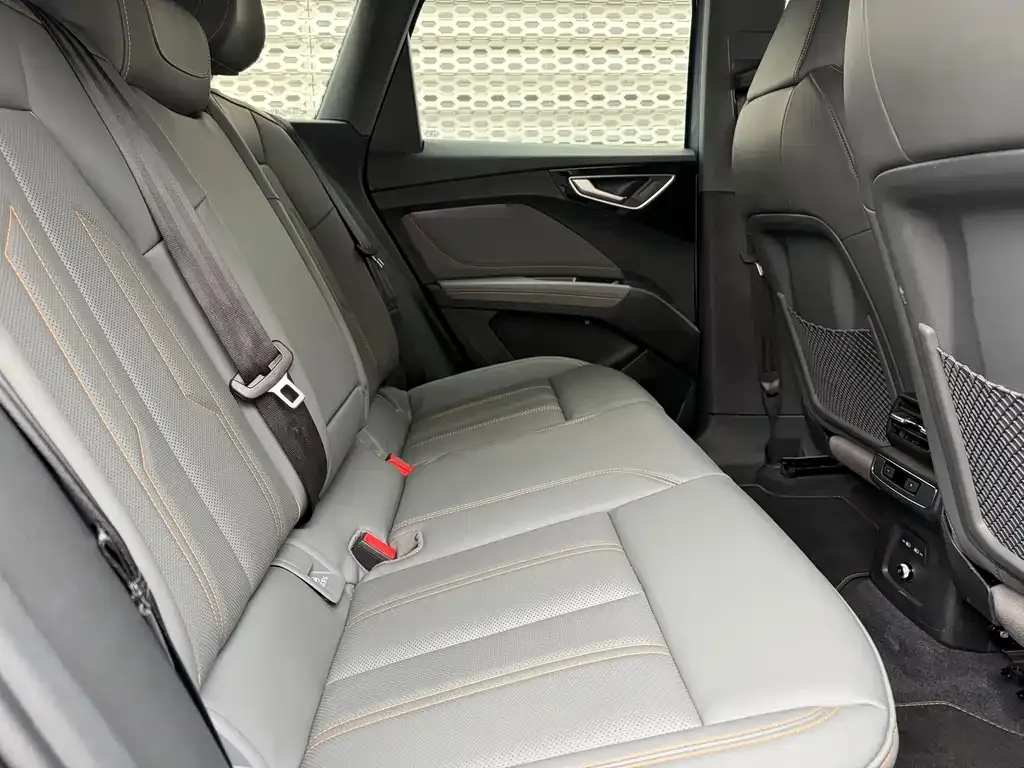 Audi Q4 e-tron 2024 из CN, фото 2