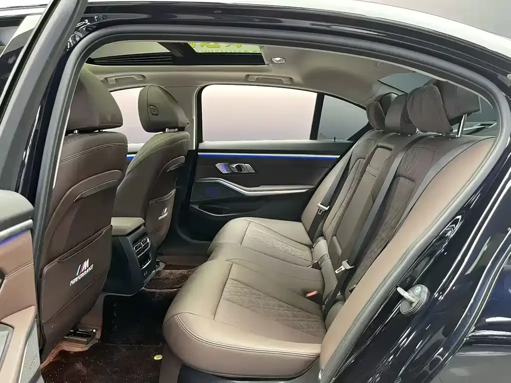 BMW 3 Series 2025 из CN, фото 5