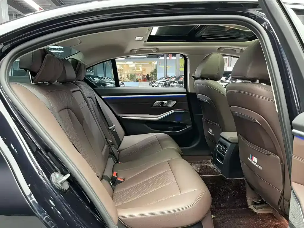 BMW 3 Series 2025 из CN, фото 7