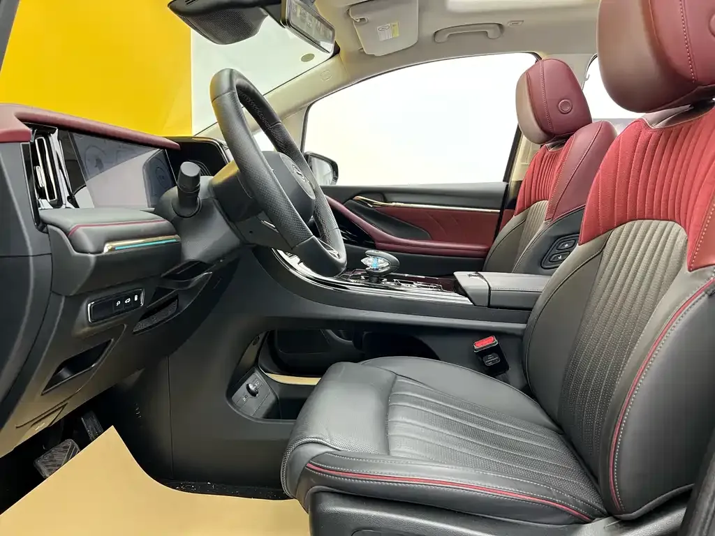 GAC Motor Trumpchi E9 — фото 2
