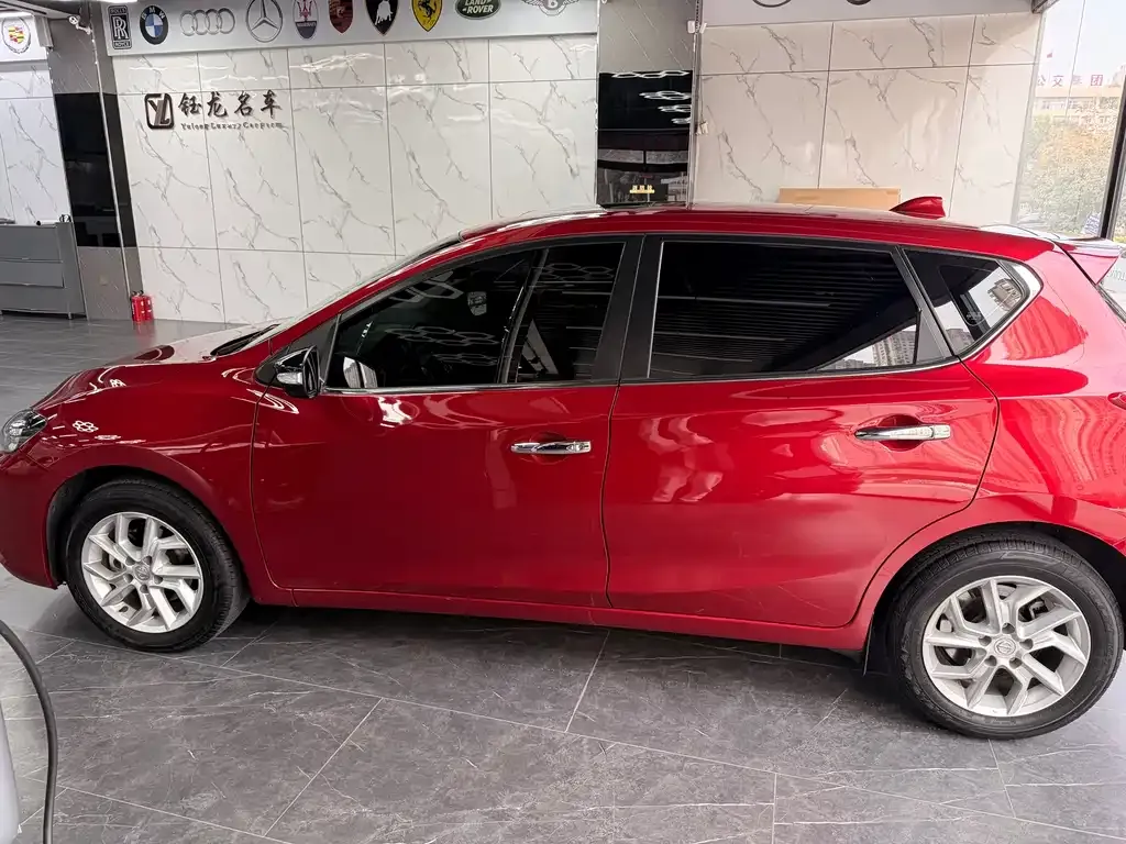 Nissan Tiida 2024 из CN, фото 8