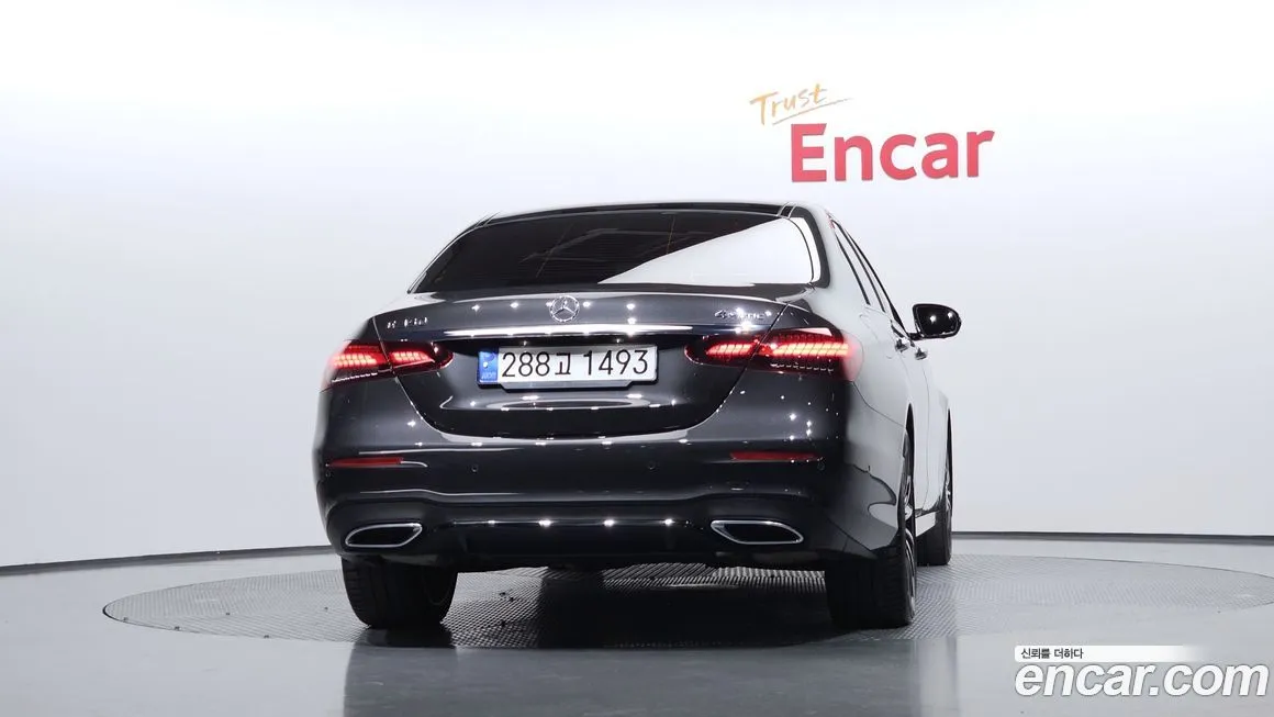 Mercedes-Benz E-Class 2023 из KR, фото 2