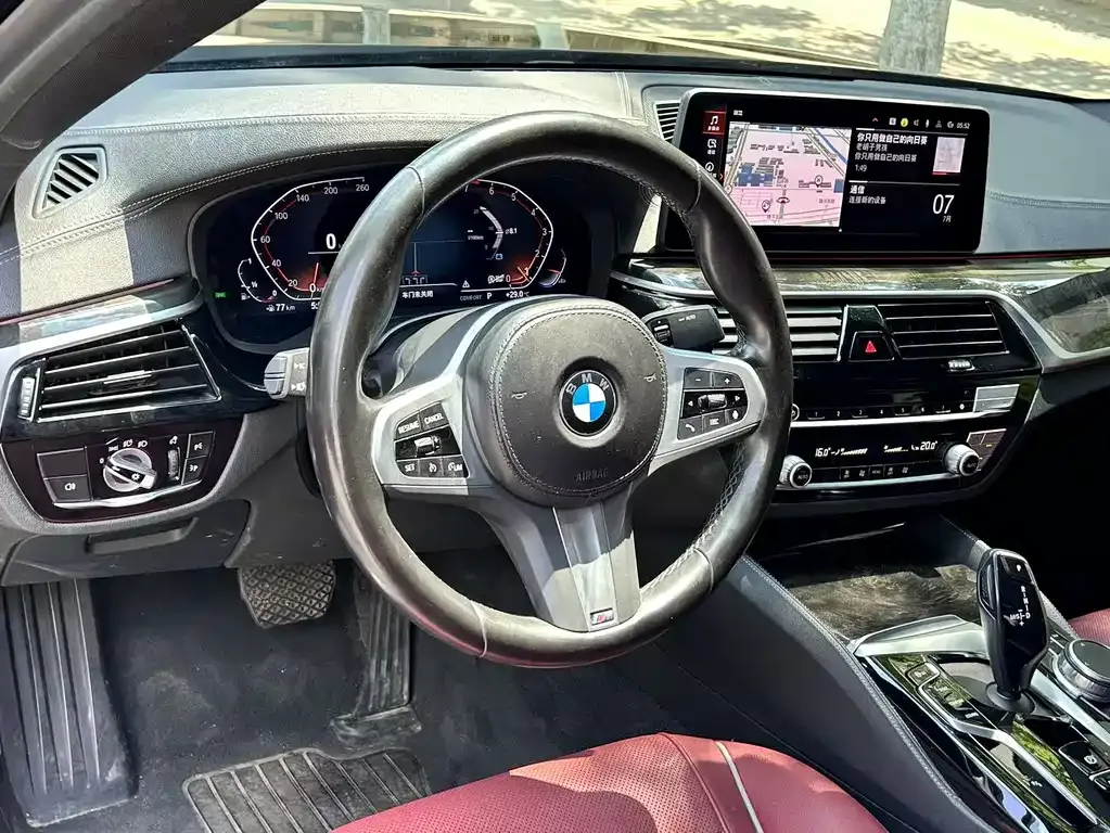 BMW 5 Series — фото 4