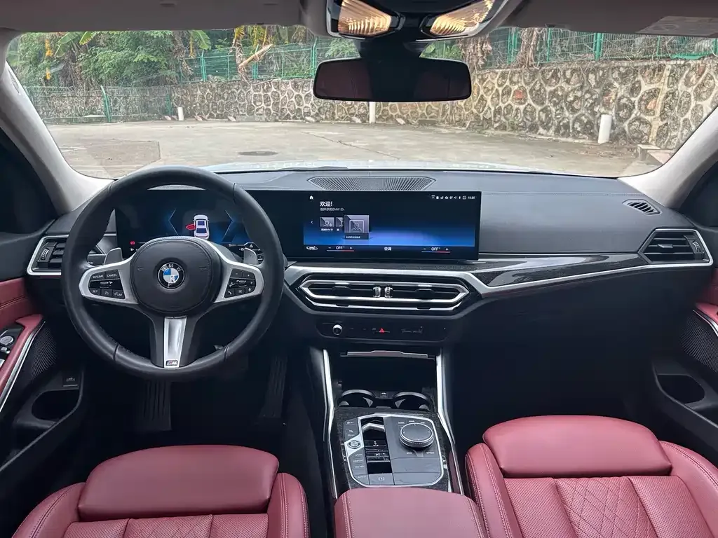 BMW 3 Series 2023 из CN, фото 2