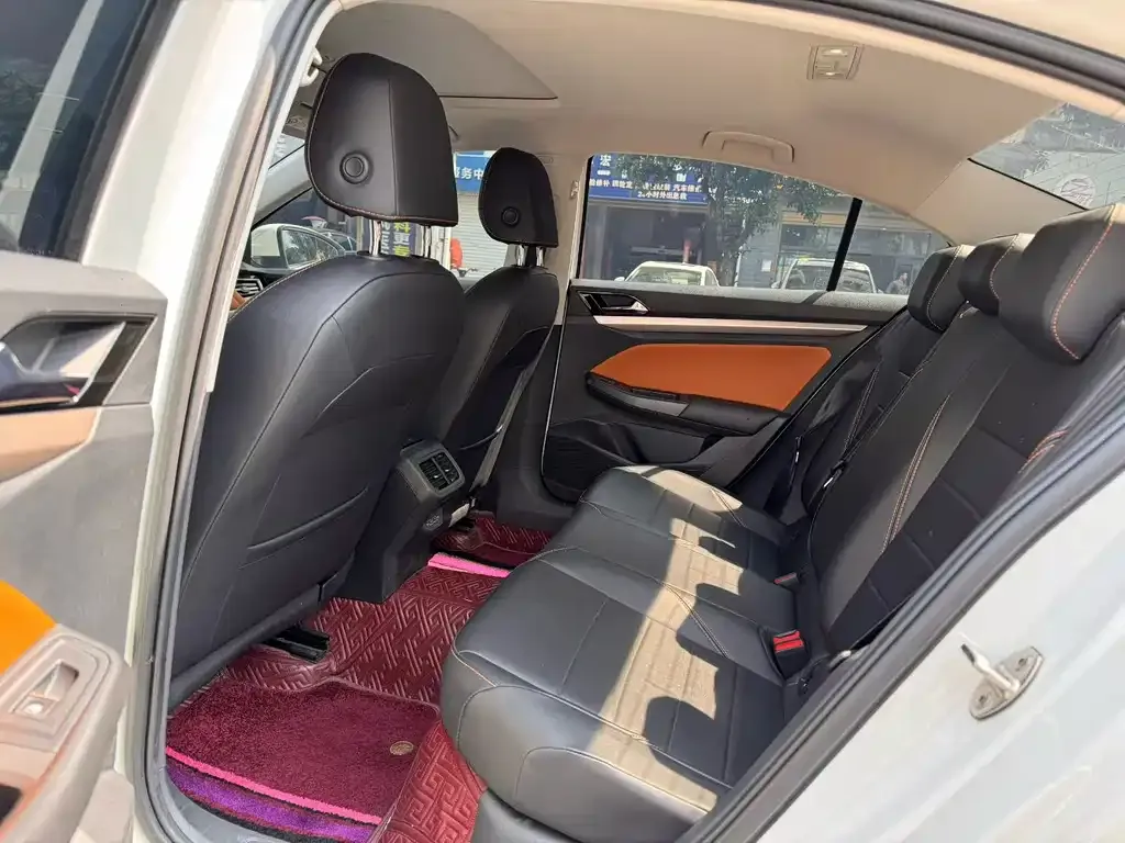 Volkswagen Bora 2023 из CN, фото 2