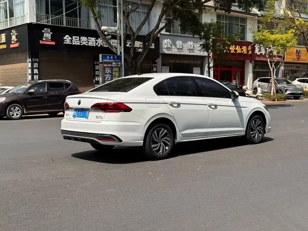 Volkswagen Bora 2023 из CN, фото 6