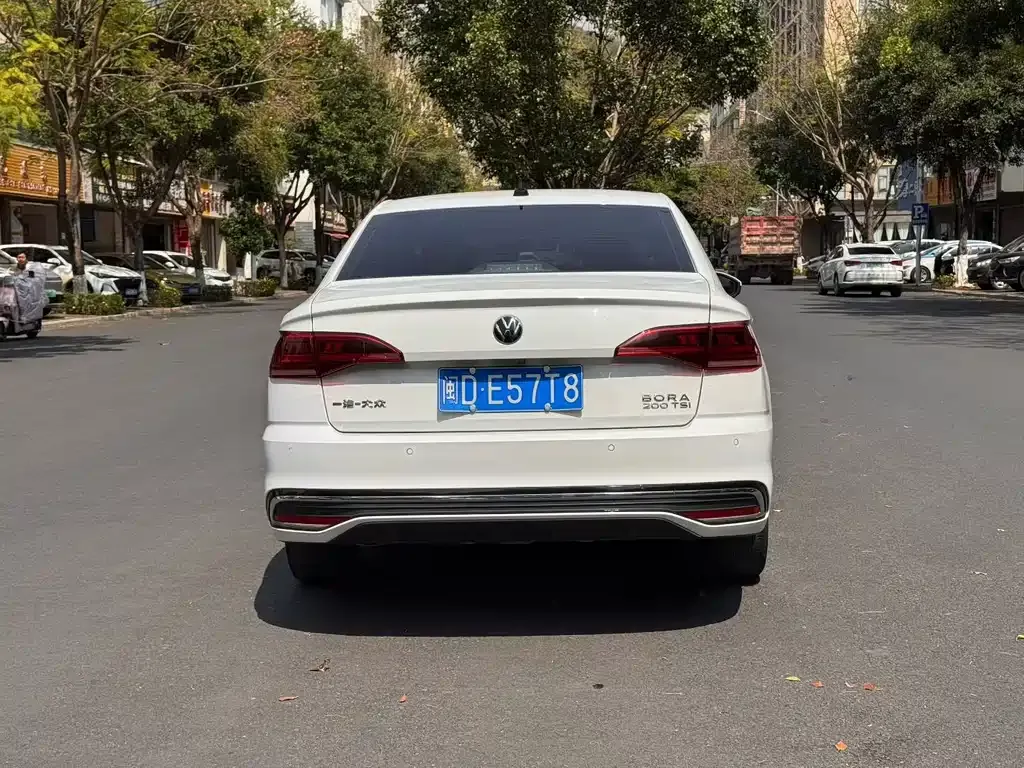 Volkswagen Bora 2023 из CN, фото 5