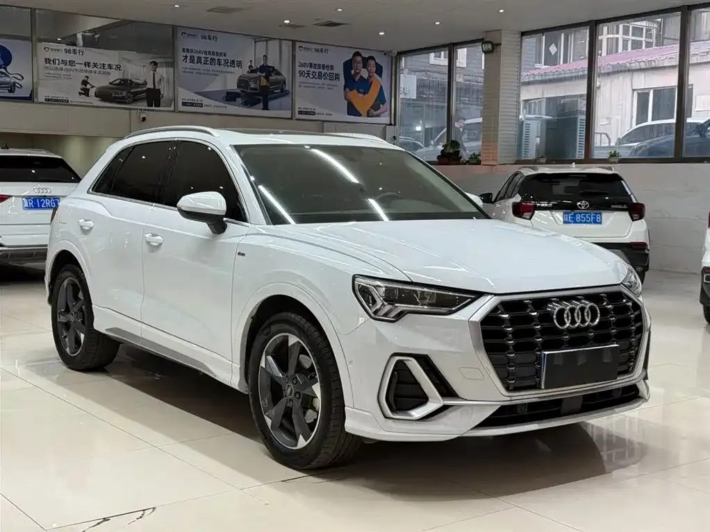 Audi Q3 — фото 4